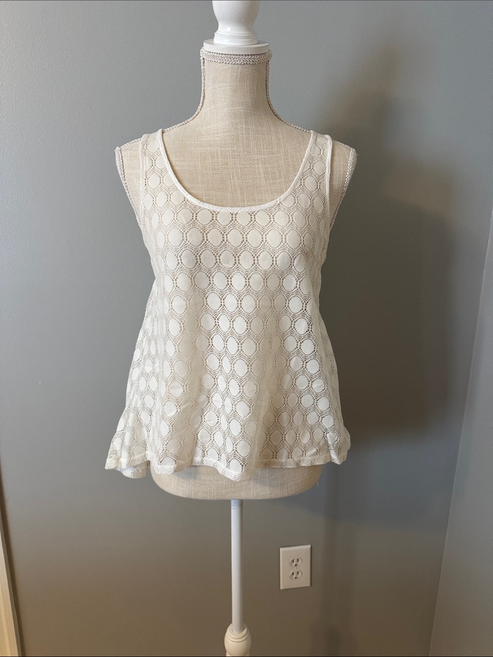 Mossimo Supply Co. Cream Crochet Overlay Scoop Tank